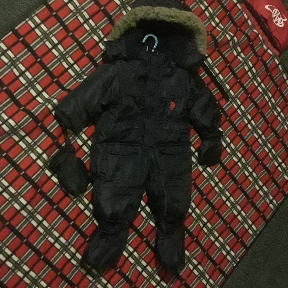 Snow suit